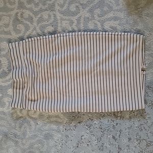 Tan & navy pencil skirt